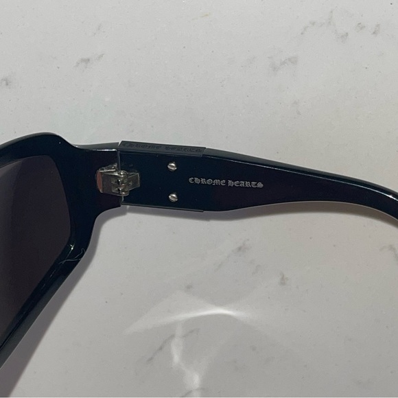 2000’s authentic CHROME HEARTS sunglasses set - Picture 7 of 11